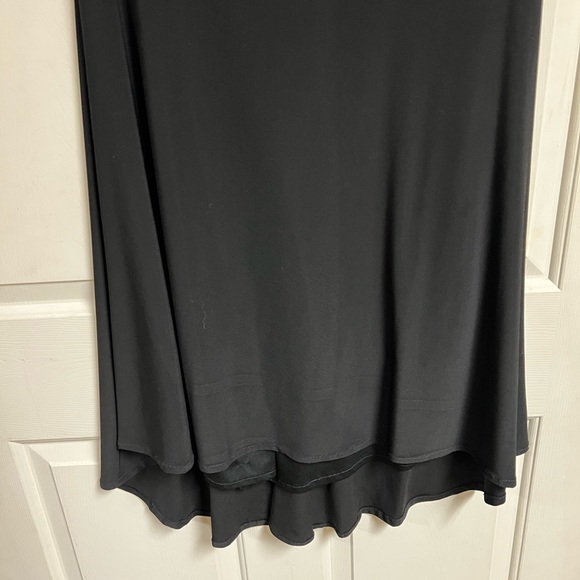 Black two-piece prom dress. Only worn once. No flaws, Dry Cleaned, Size 10 - Picture 6 of 14